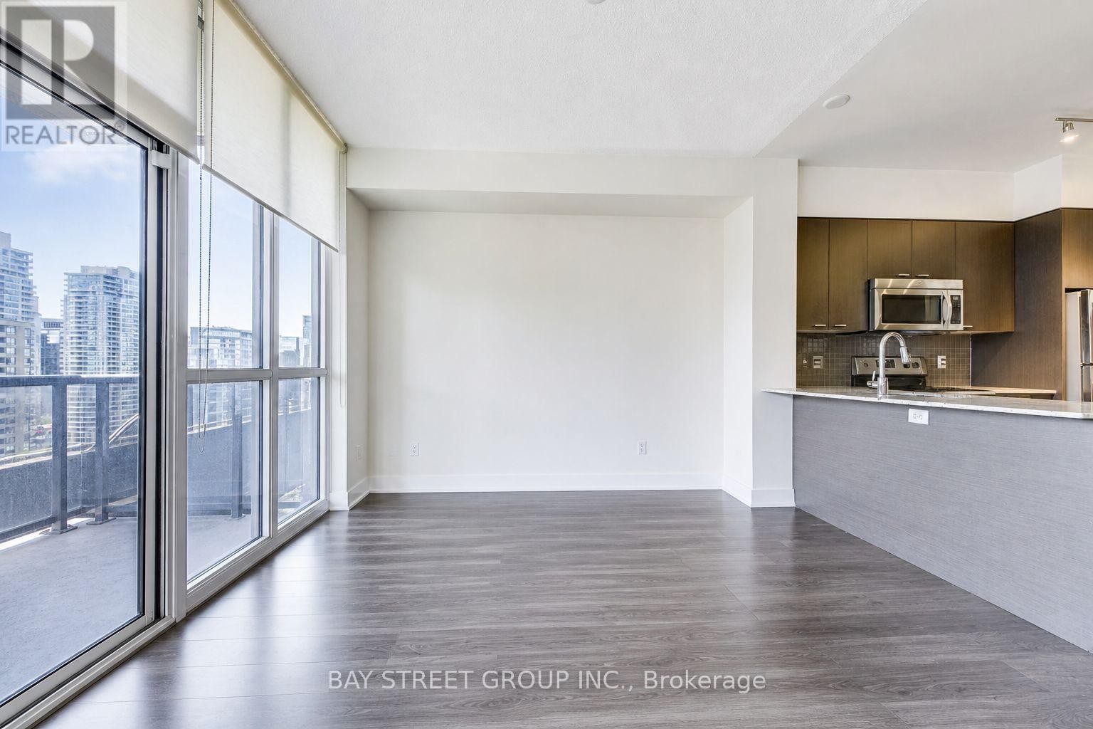 2006 - 88 Sheppard Avenue E, Toronto, ON