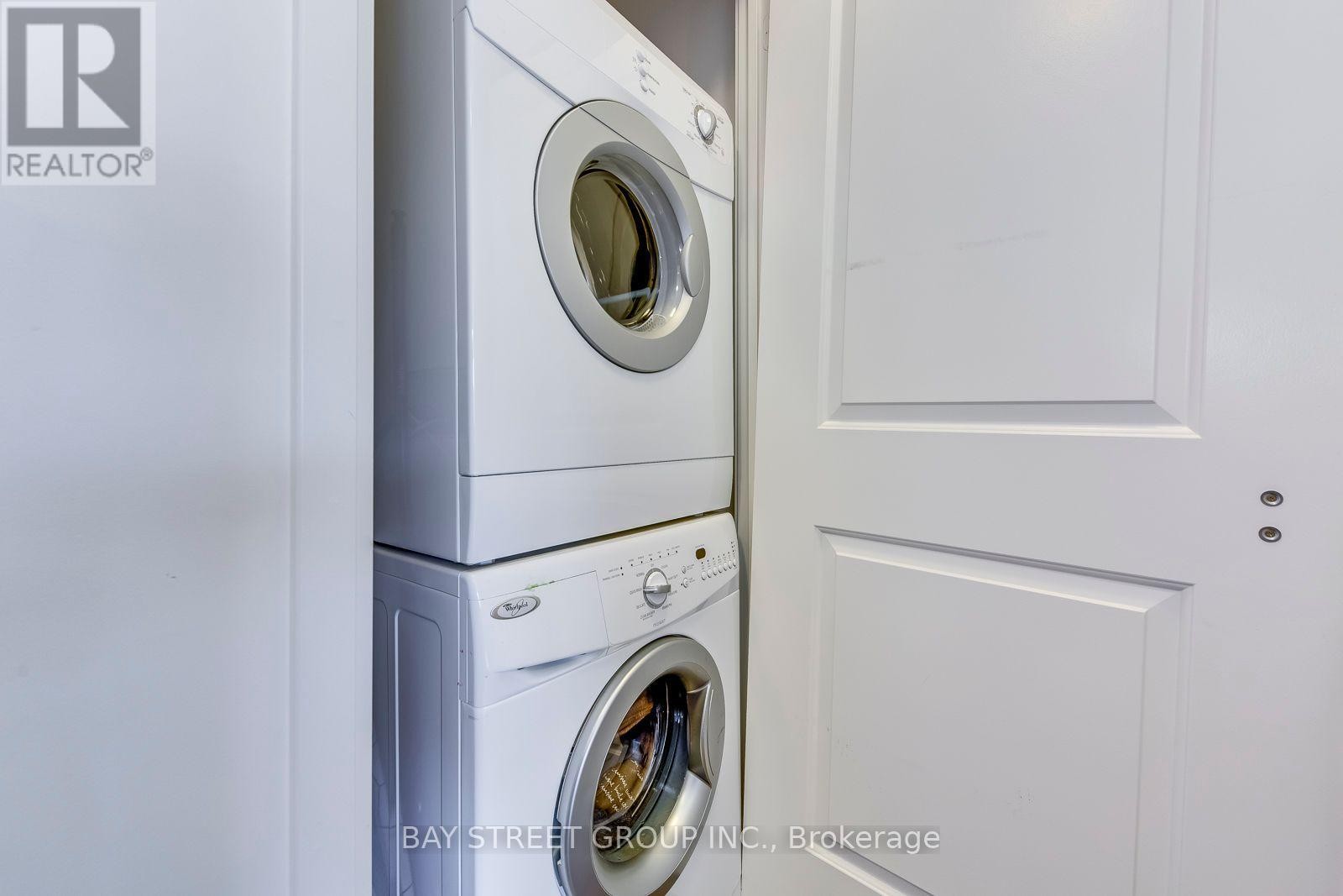 2006 - 88 Sheppard Avenue E, Toronto, ON