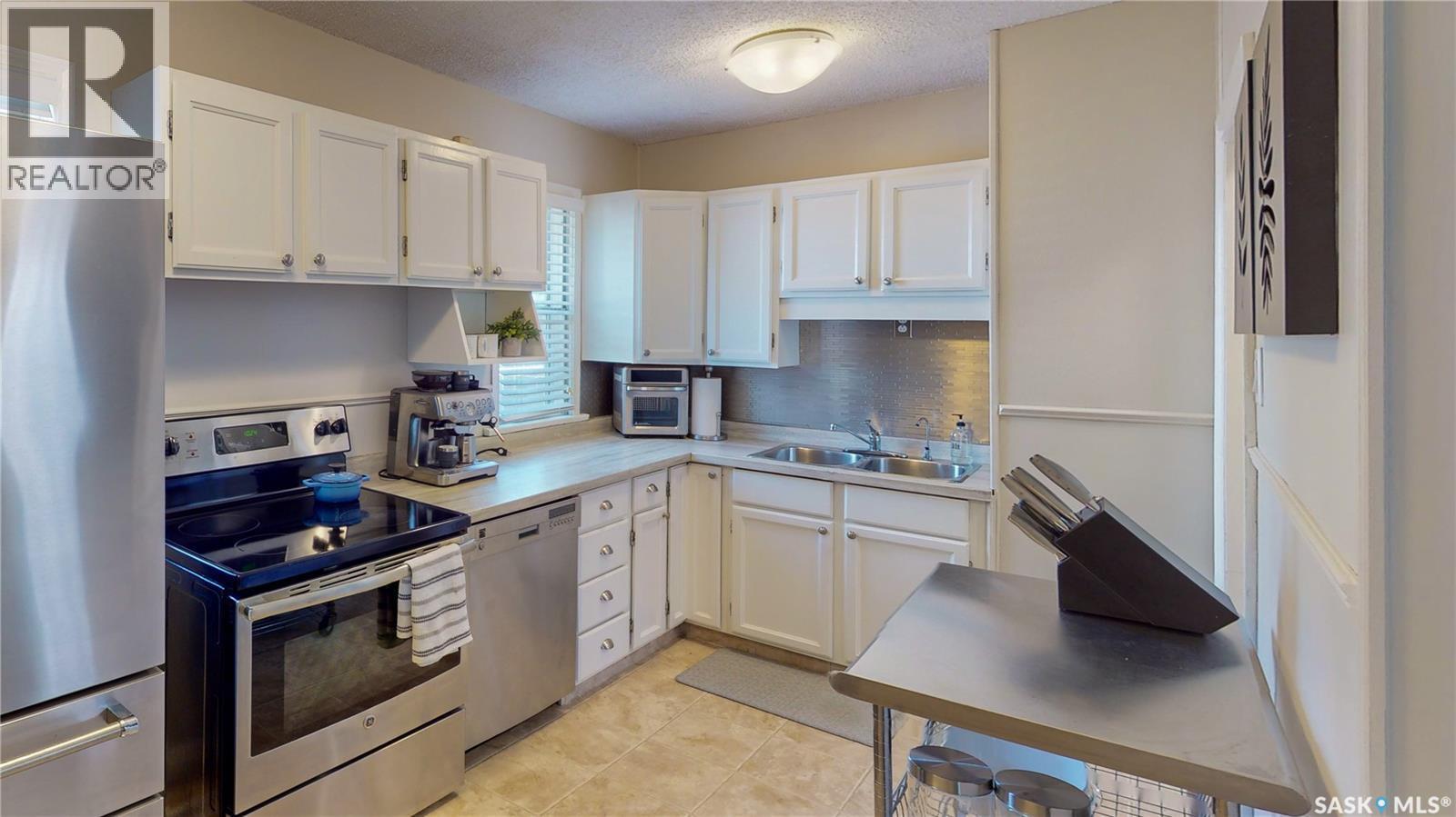 1073 Mcintosh Street, Regina, SK