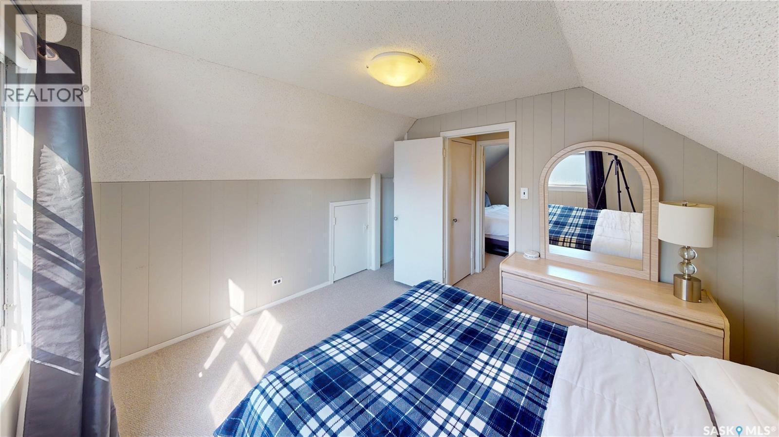 1073 Mcintosh Street, Regina, SK