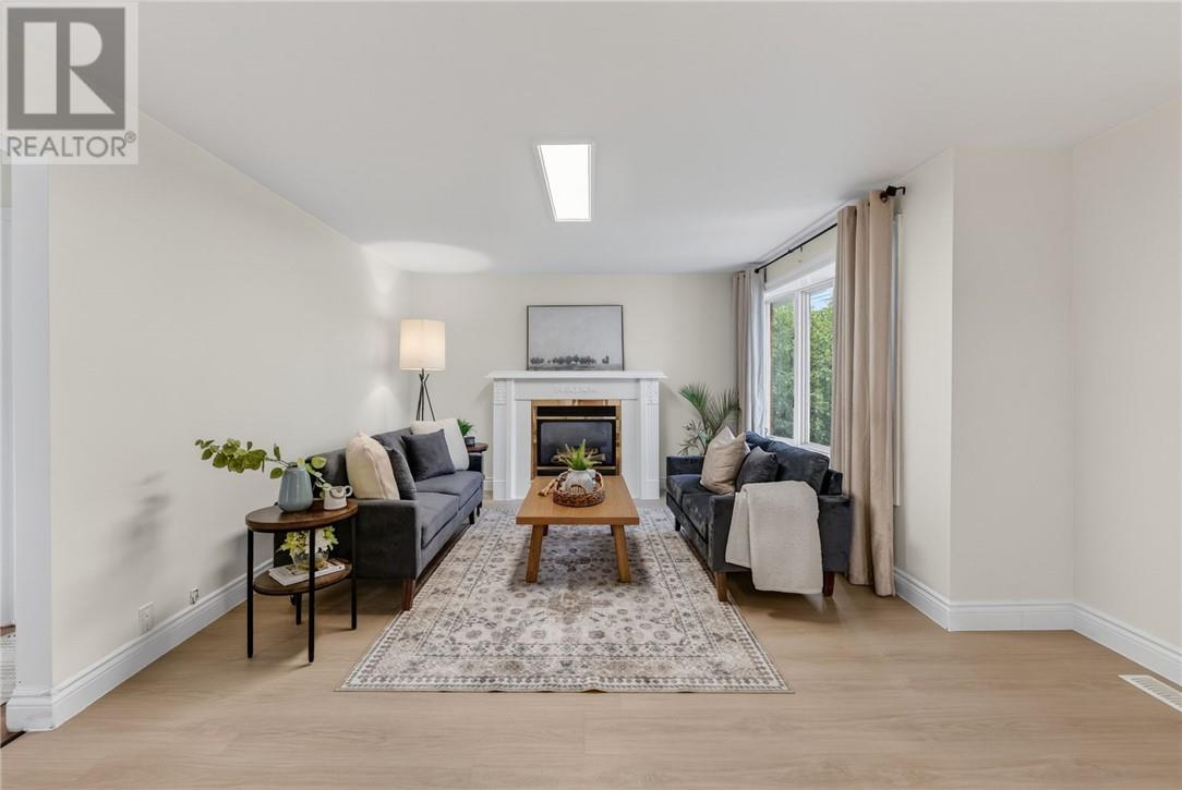 128 First Avenue, Levack, ON