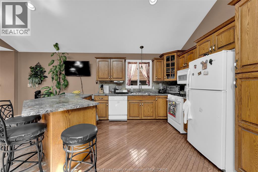 747 Eugenie, Windsor, ON