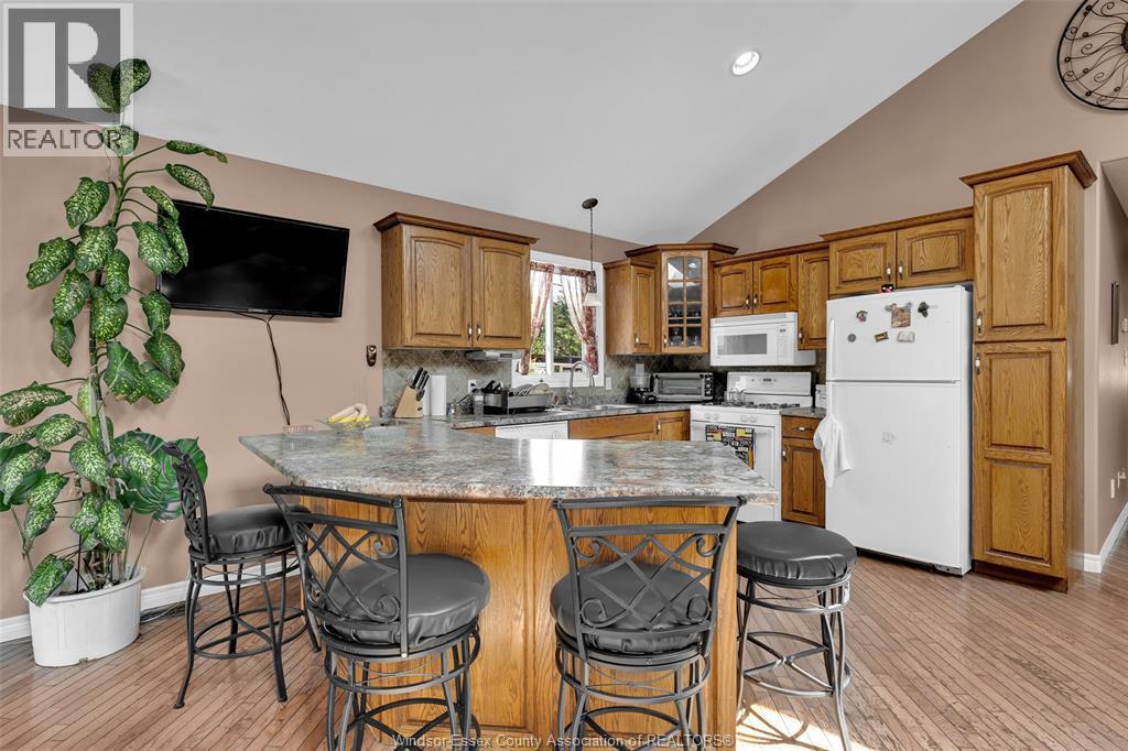 747 Eugenie, Windsor, ON