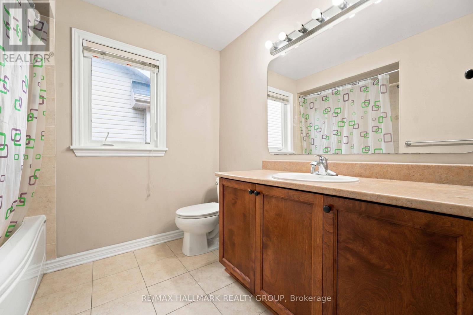 328 Laughlin Circle, Ottawa, ON