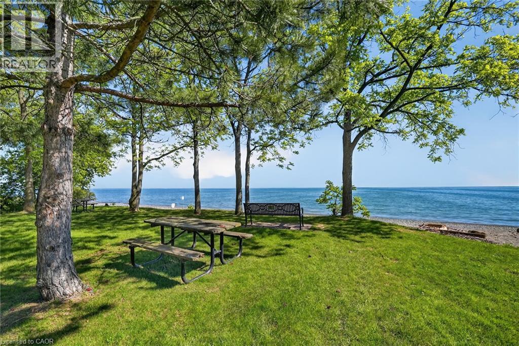 Steps to the Beach - 83 Morrison Crescent, Grimsby, ON