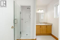 ensuite bathroom - 