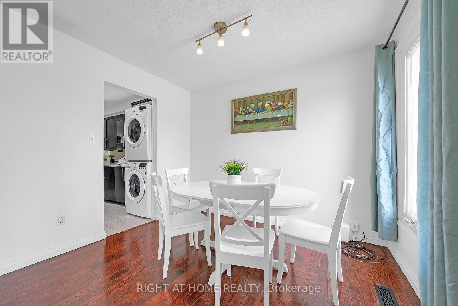 3241 Mccarthy Court, Mississauga, ON