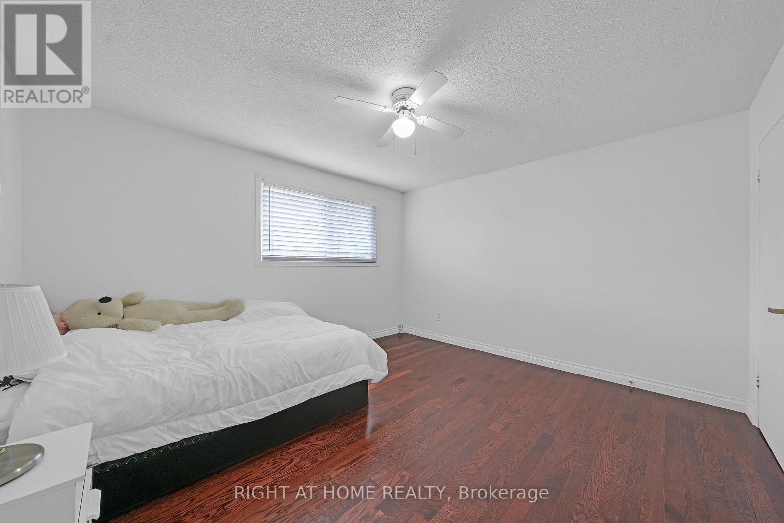 3241 Mccarthy Court, Mississauga, ON