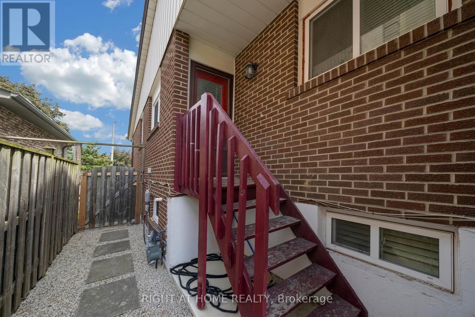3241 Mccarthy Court, Mississauga, ON