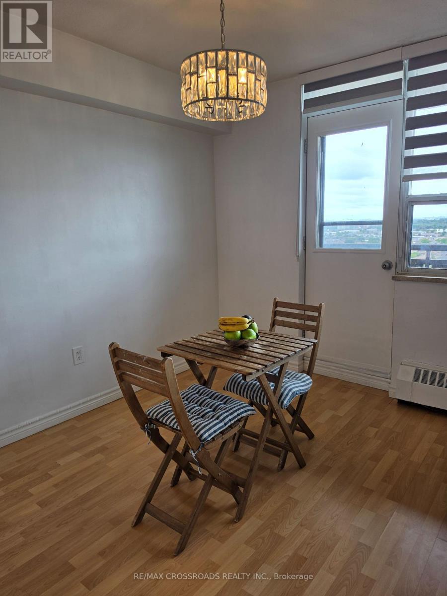 Dining - 1004 - 5 Frith Road, Toronto, ON