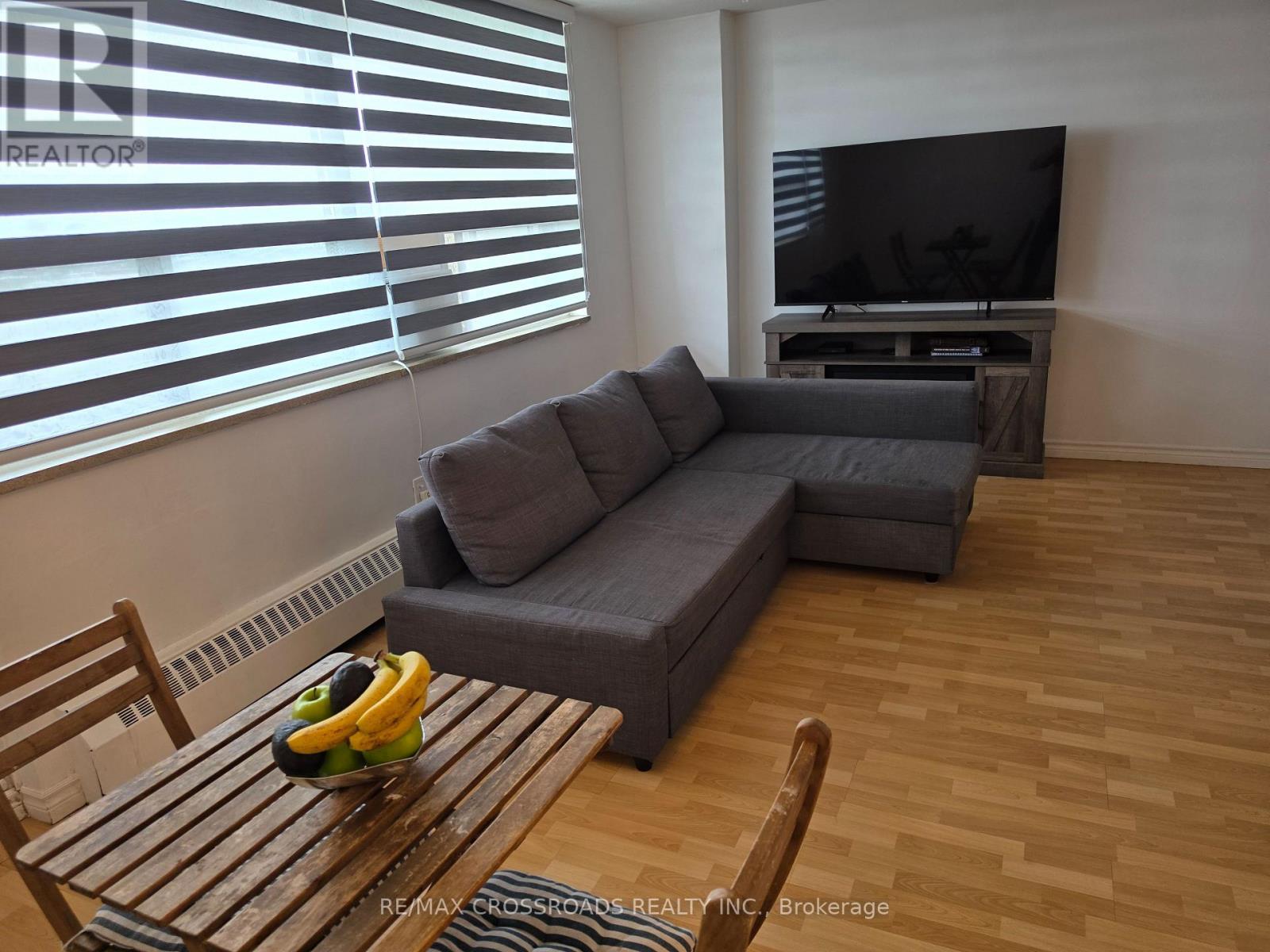 Living Room - 1004 - 5 Frith Road, Toronto, ON