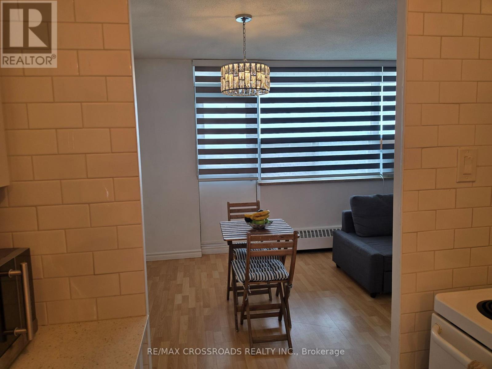 Dining - 1004 - 5 Frith Road, Toronto, ON