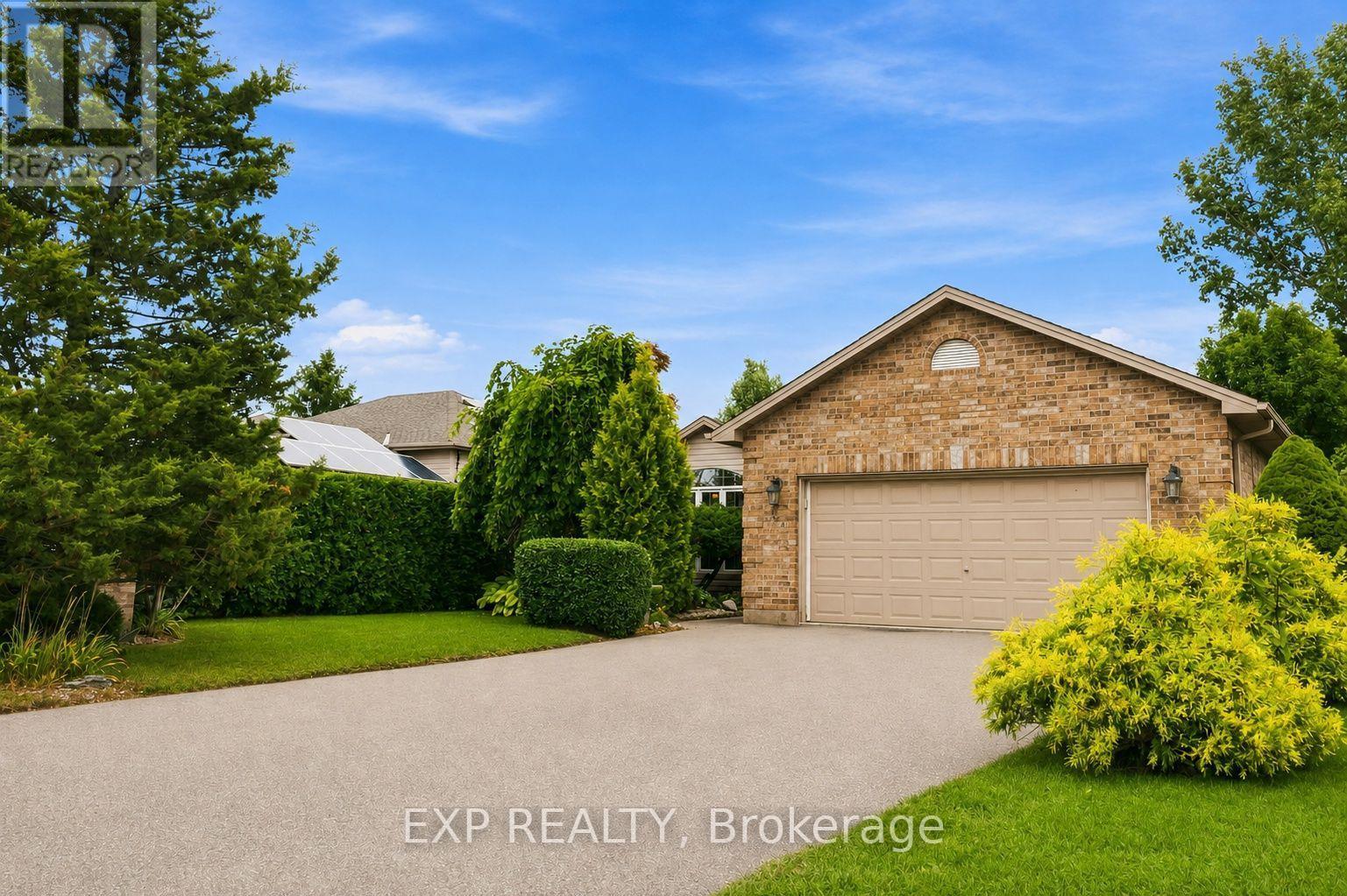 144 Stephen Moore Drive, Middlesex Centre, ON