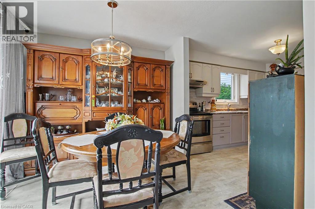 17 Bush Clover Crescent, Kitchener, ON