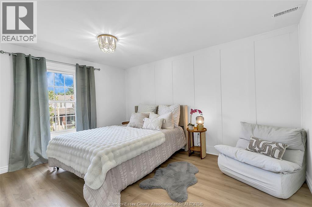 1457 Dougall, Windsor, ON