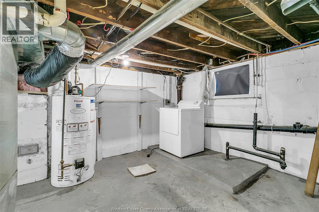 1457 Dougall, Windsor, ON