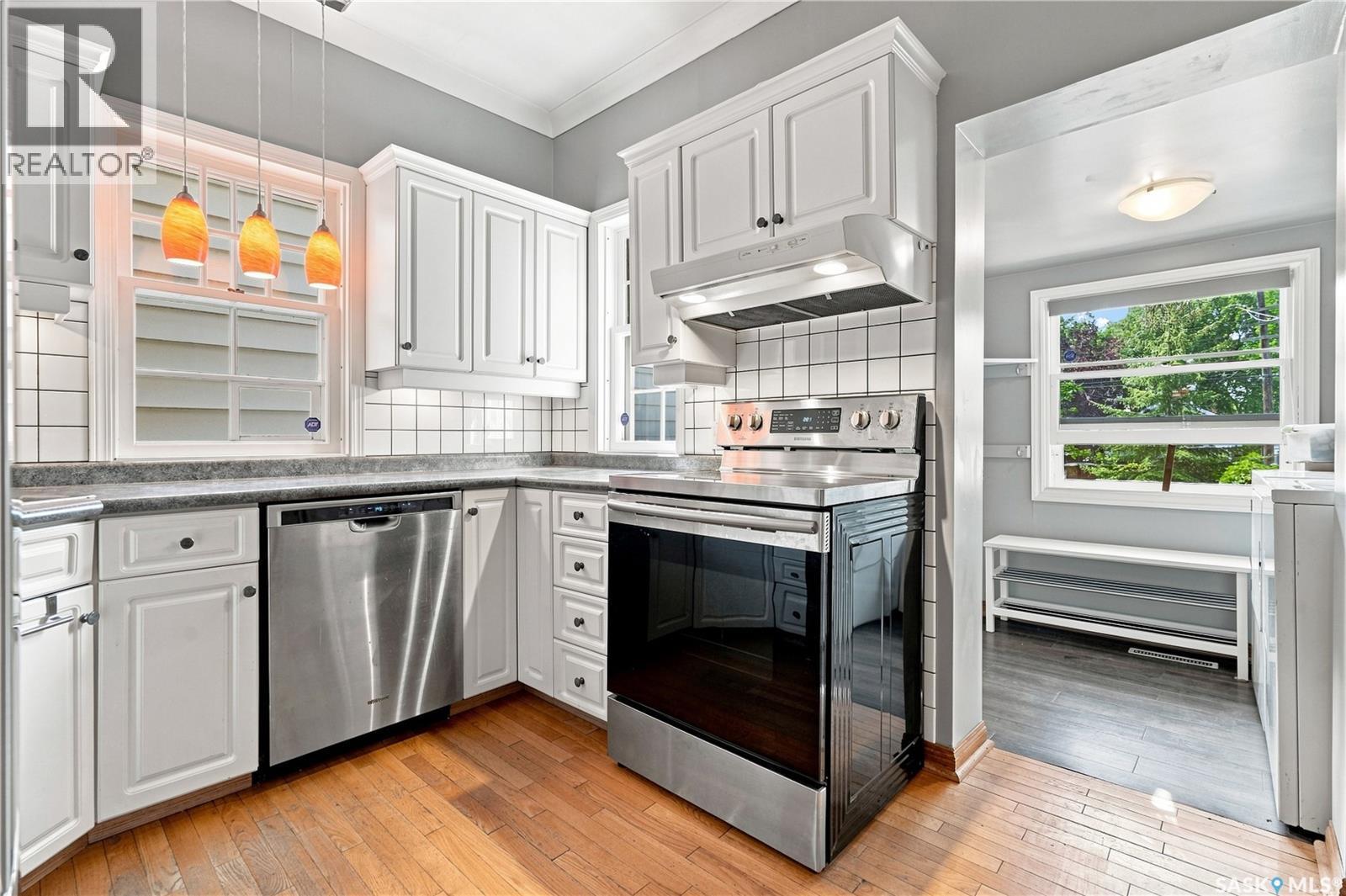 2274 Elphinstone Street, Regina, SK