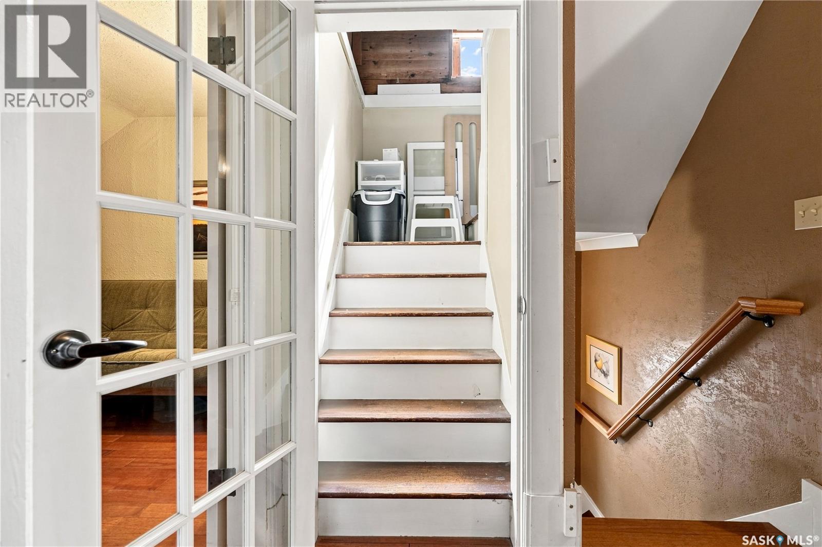 2274 Elphinstone Street, Regina, SK