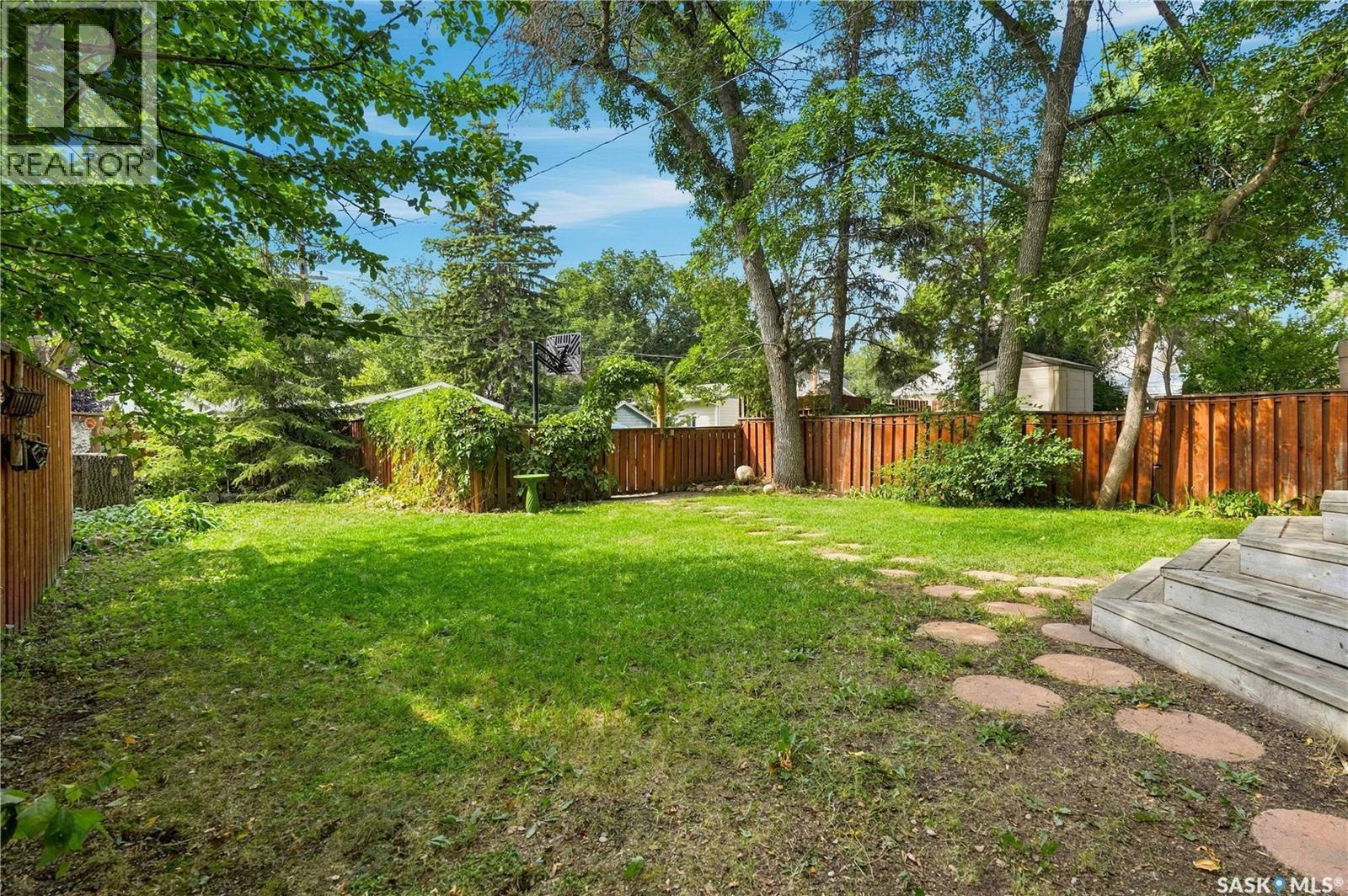 2274 Elphinstone Street, Regina, SK