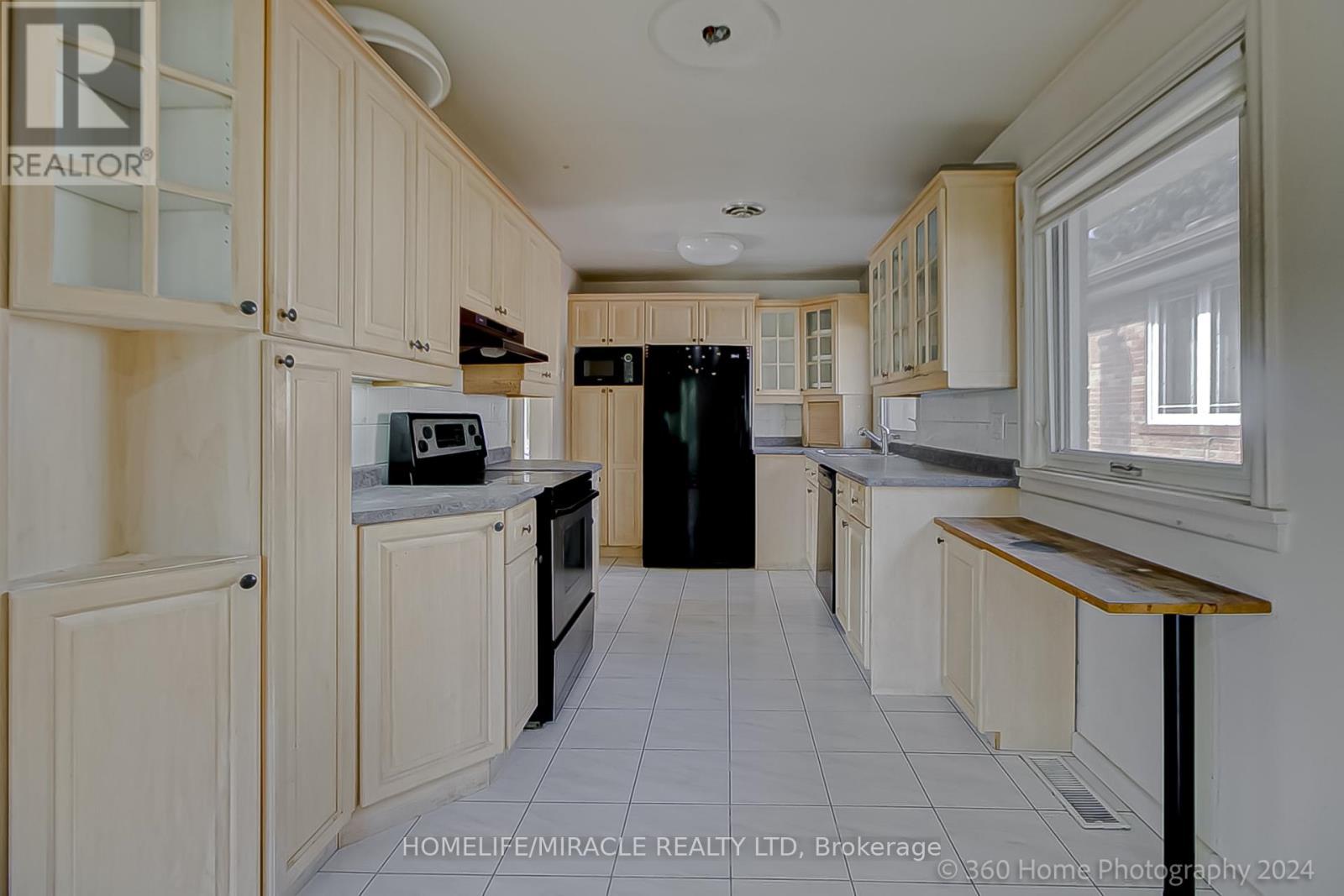 30 Fallowfield Road, Toronto, ON