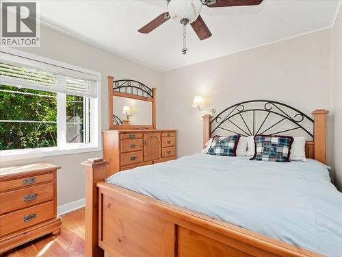 5811 Eagle Island, West Vancouver, BC 