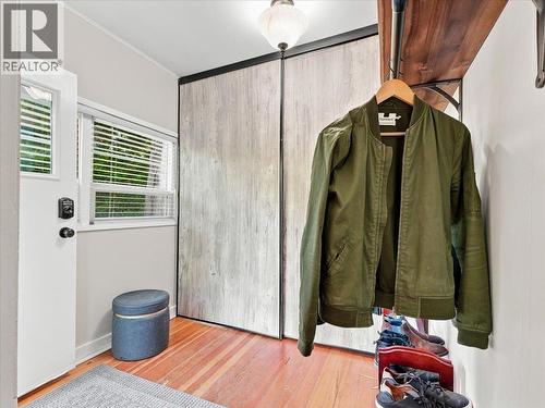 5811 Eagle Island, West Vancouver, BC 