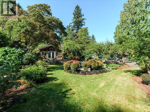 5811 Eagle Island, West Vancouver, BC 
