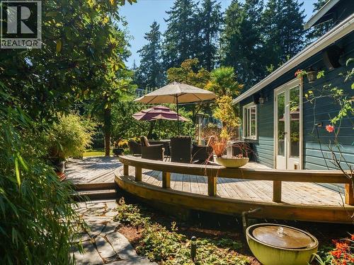 5811 Eagle Island, West Vancouver, BC 
