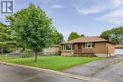 59 CAMPBELL CRESCENT Kingston (Central City West), ON K7M 1Z6