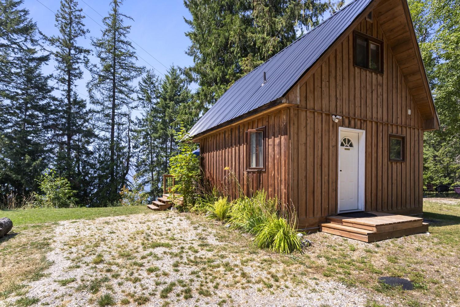 13165 3A Highway, Boswell, BC
