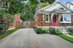 837 SHERBURNE STREET Peterborough (Otonabee Ward 1), ON K9J 3B7