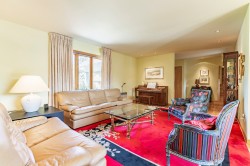 Salon - 