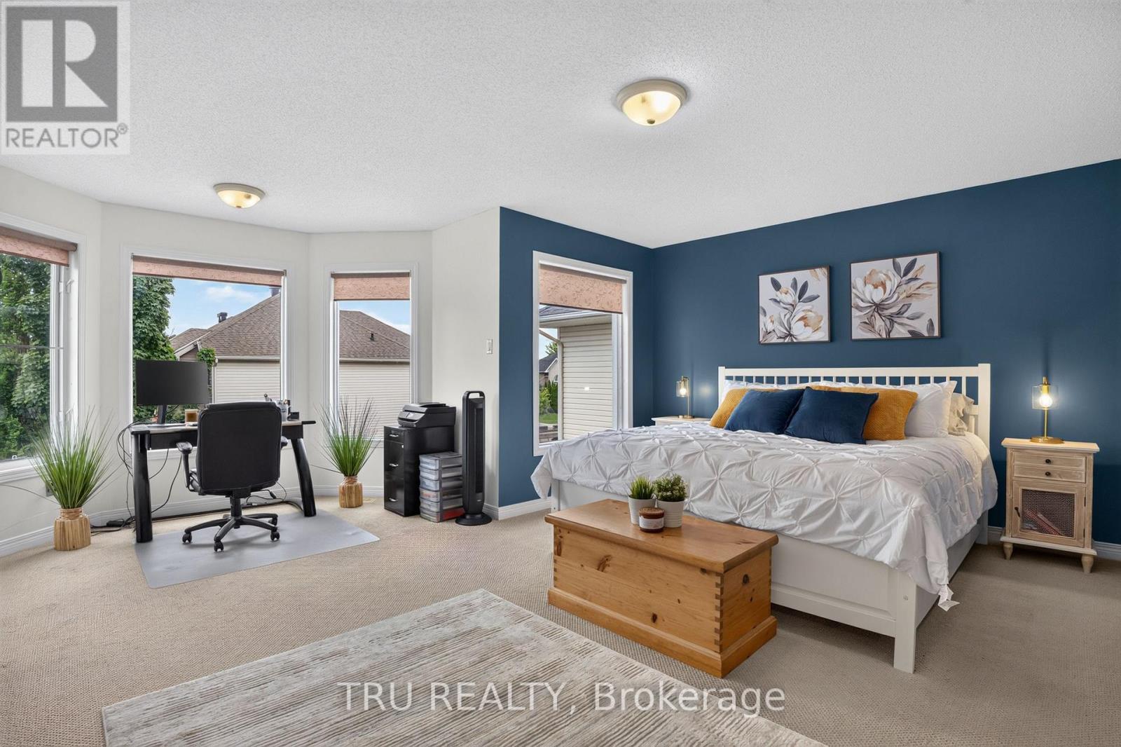 New carpets in primary 2026! - 57 Golflinks Drive, Ottawa, ON