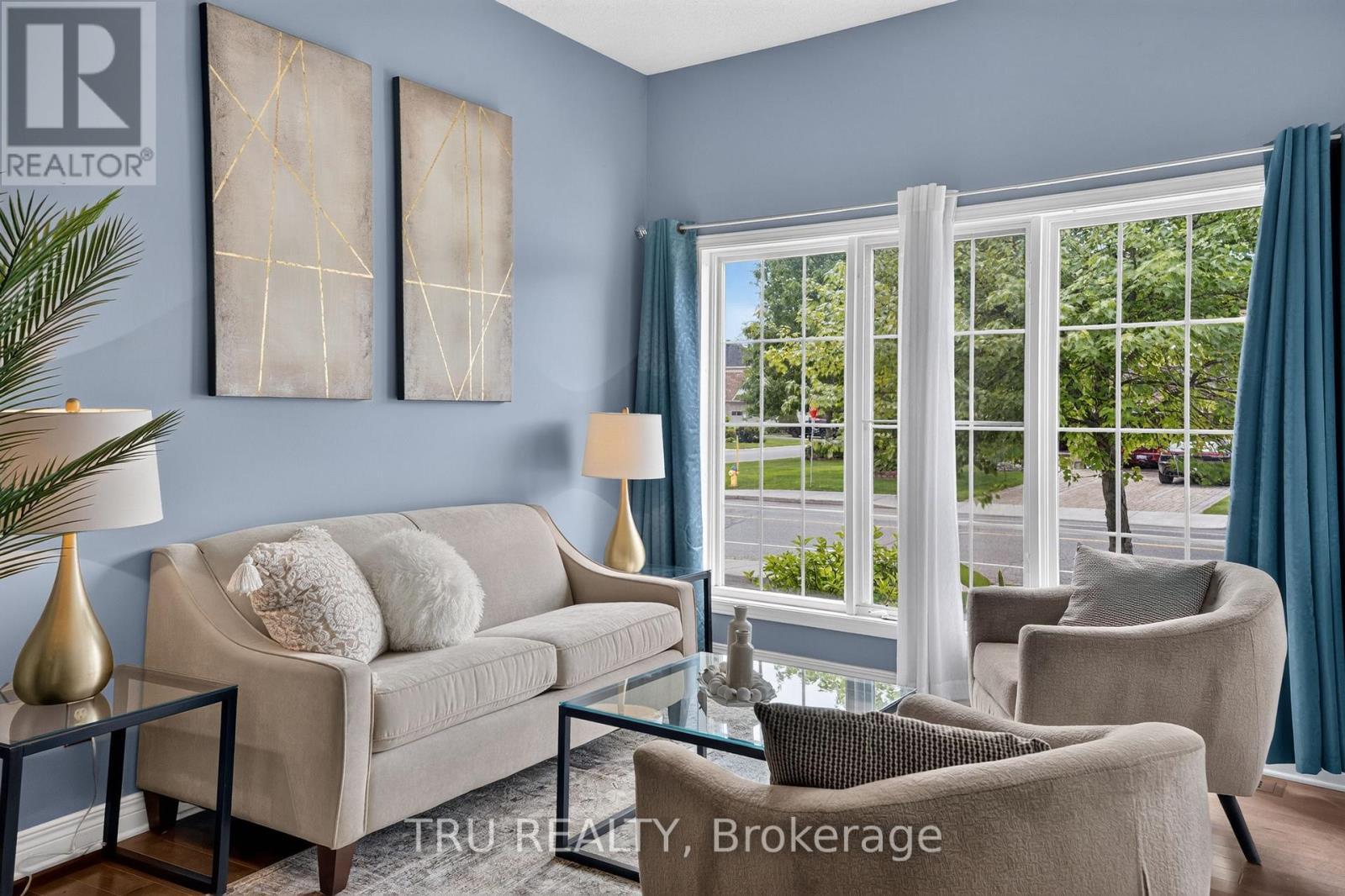Living Room - 57 Golflinks Drive, Ottawa, ON