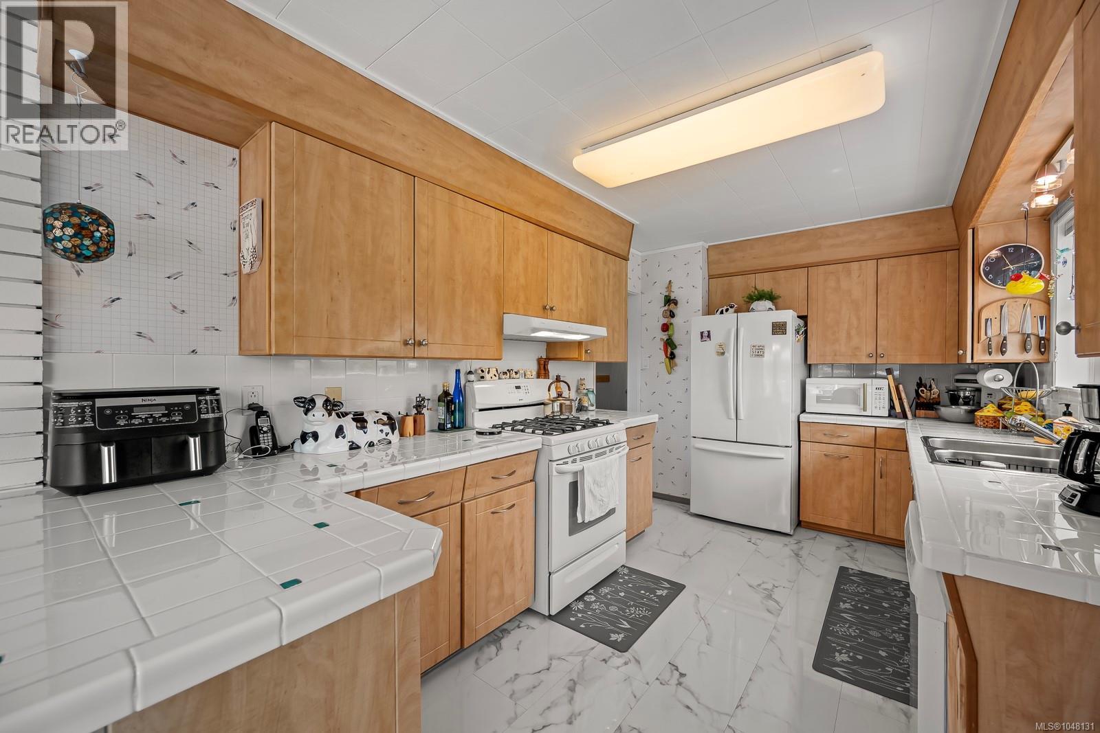 3980 Dillman Rd, Campbell River, BC