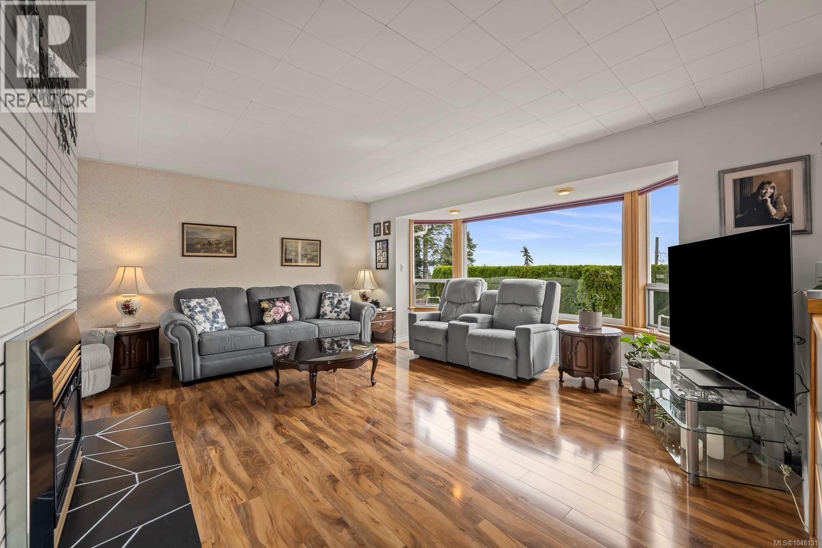 3980 Dillman Rd, Campbell River, BC