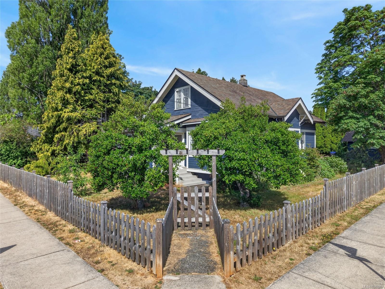 307 3Rd St, Courtenay, BC