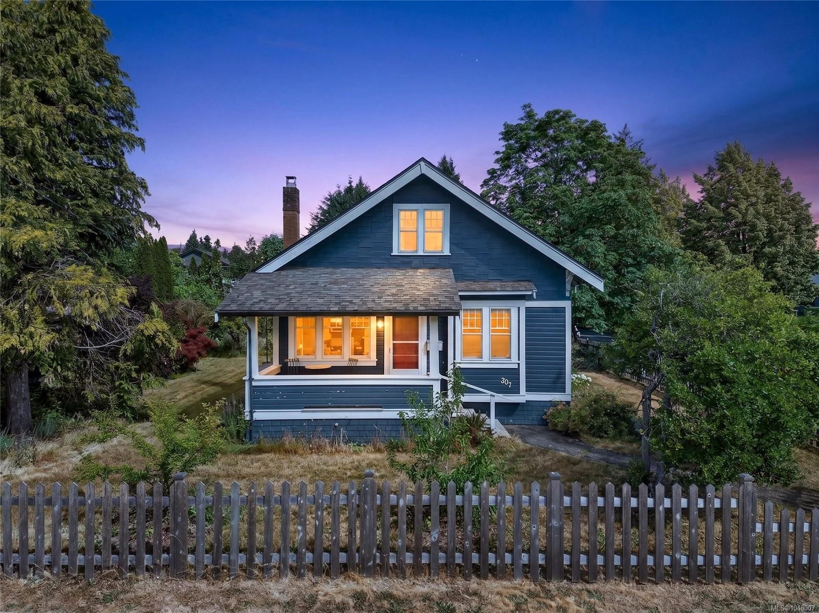 307 3Rd St, Courtenay, BC