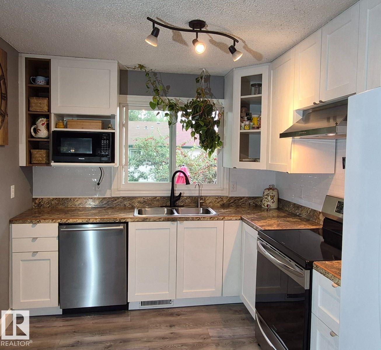 5201 56A St, Beaumont, AB