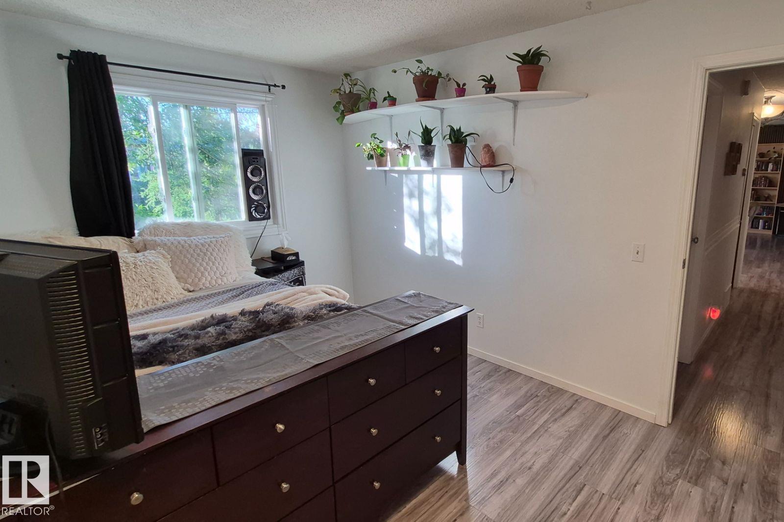 5201 56A St, Beaumont, AB