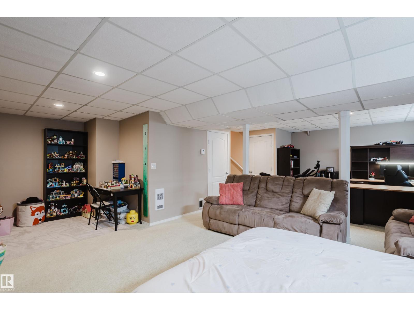 8307 6 Av Sw, Edmonton, AB