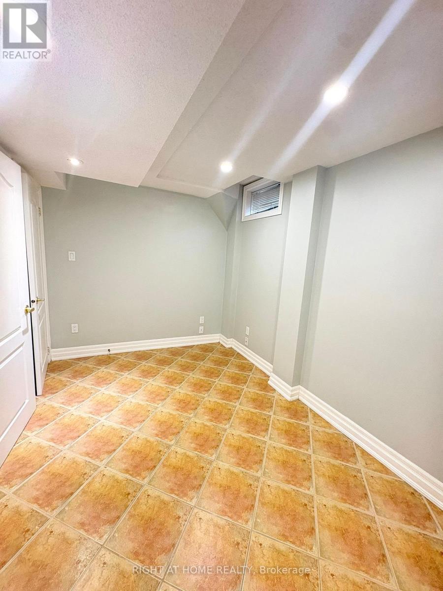Bsmnt - 287 Wildberry Crescent, Vaughan, ON