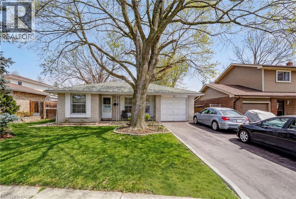 2145 Sandringham Drive, Burlington, ON