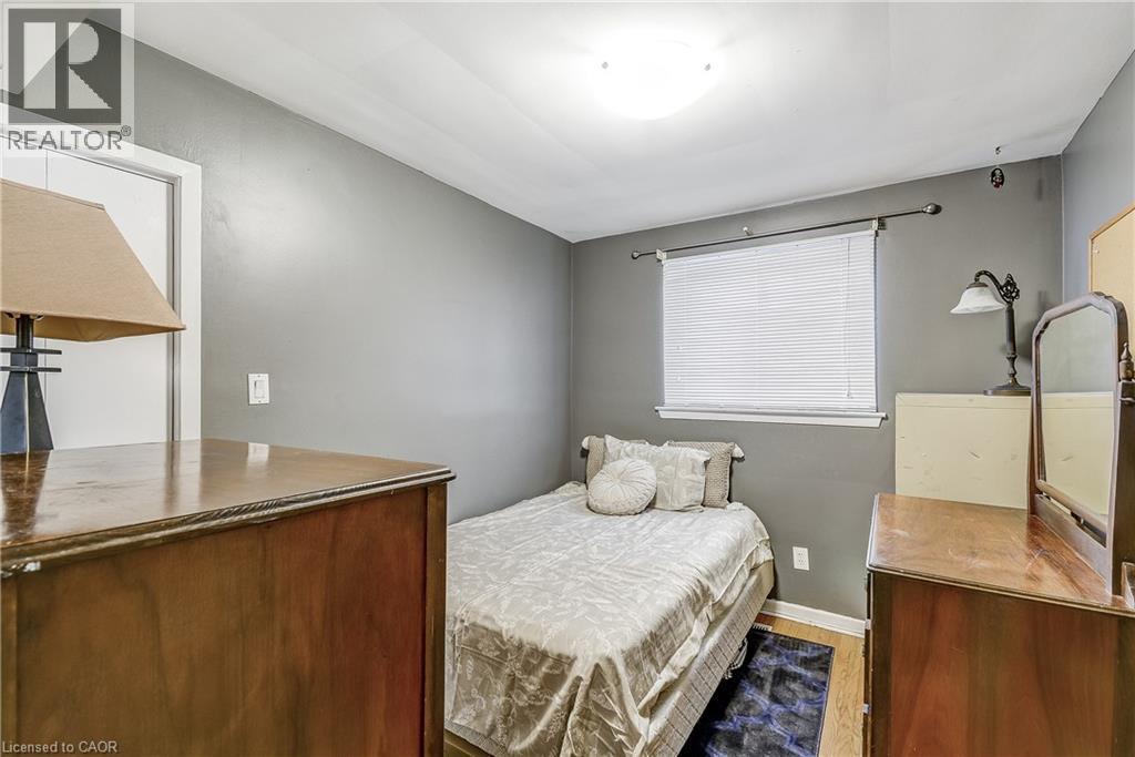 2145 Sandringham Drive, Burlington, ON