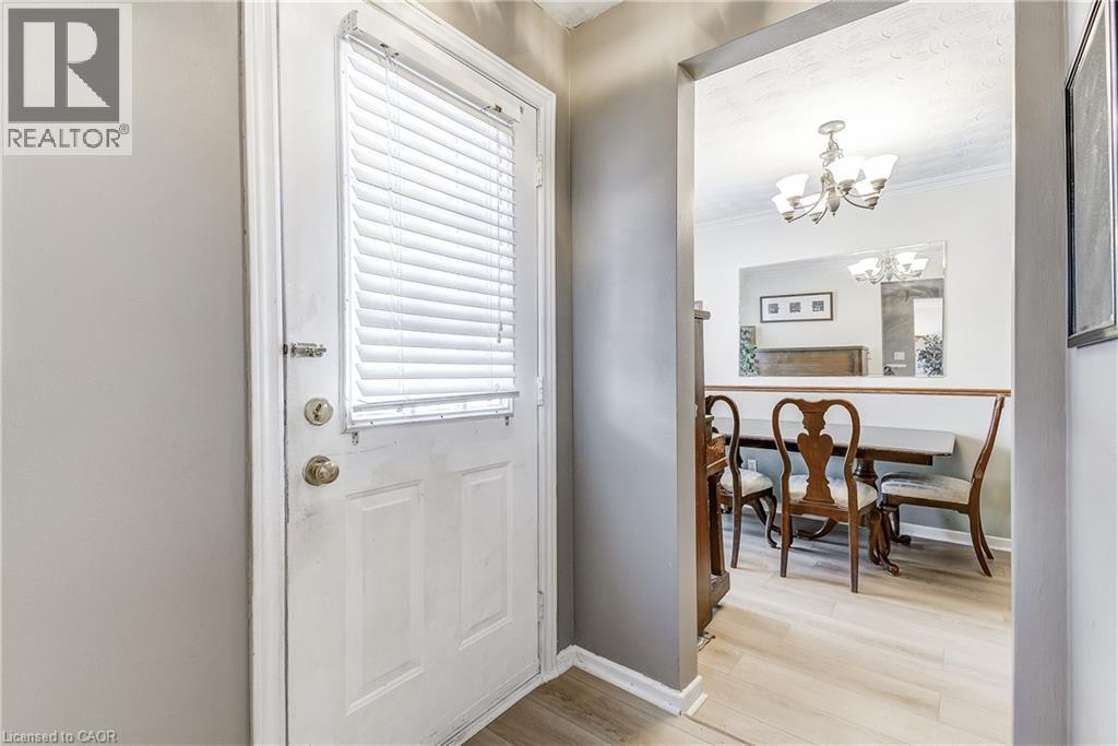 2145 Sandringham Drive, Burlington, ON