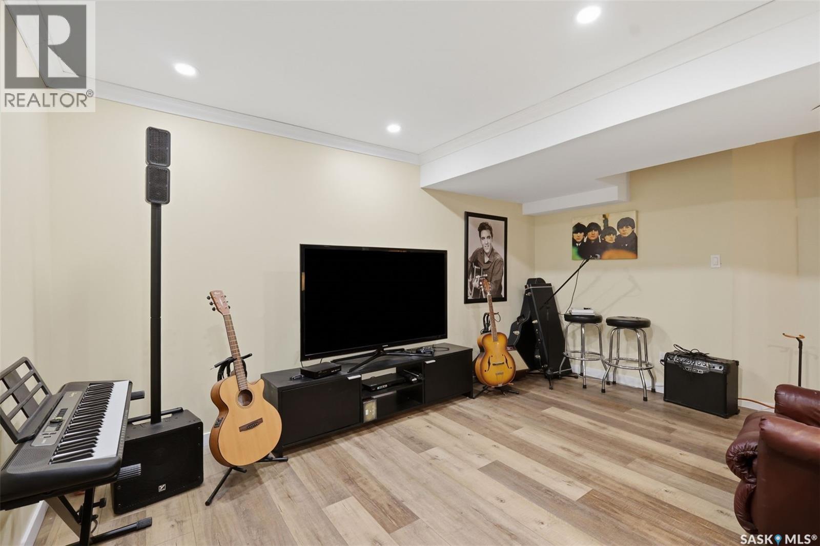 334 Needham Crescent, Saskatoon, SK