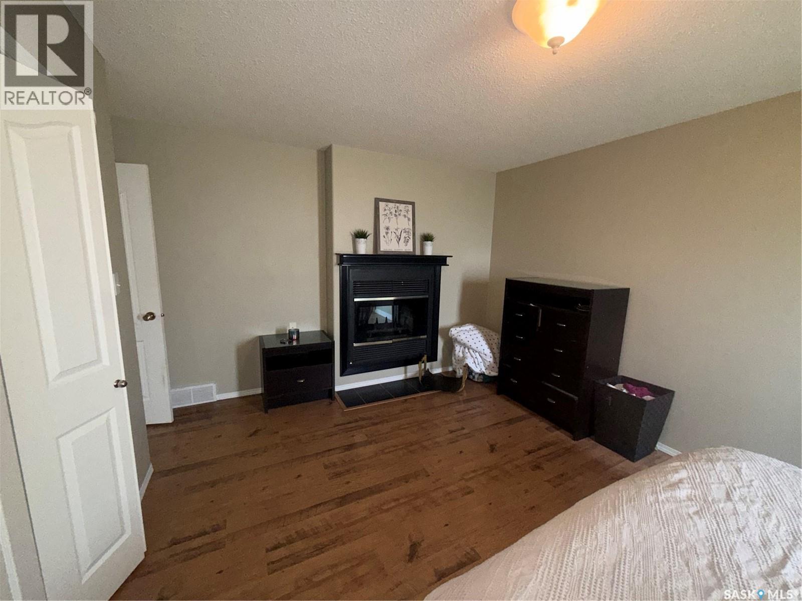 6 Shaw Place, Assiniboia, SK