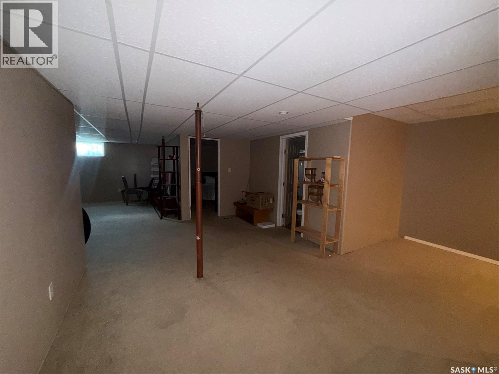 6 Shaw Place, Assiniboia, SK