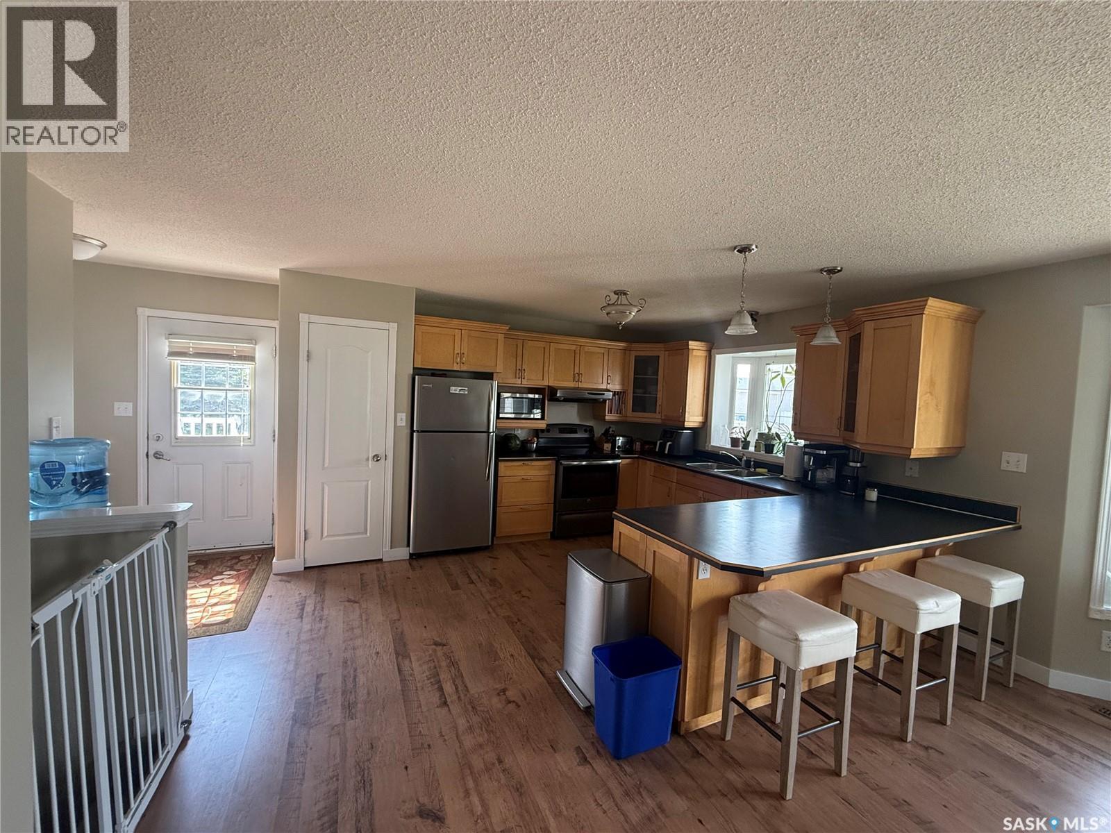 6 Shaw Place, Assiniboia, SK