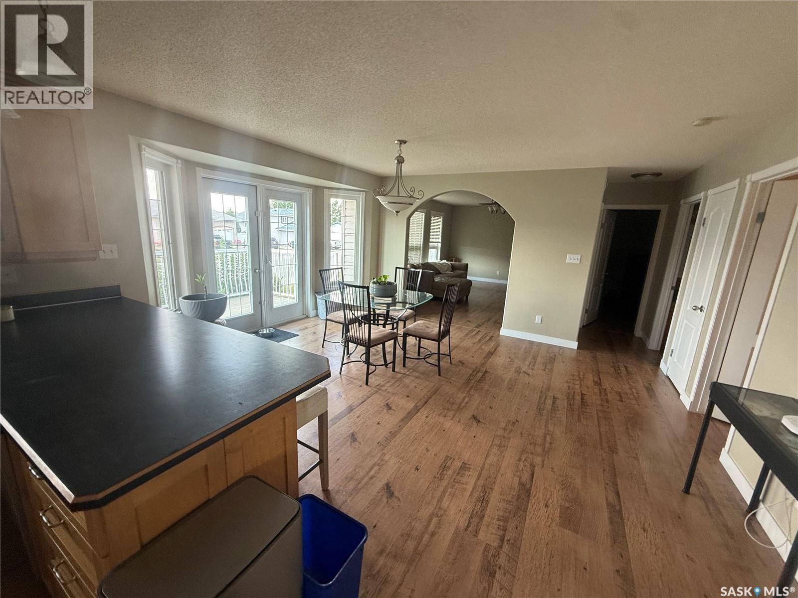 6 Shaw Place, Assiniboia, SK
